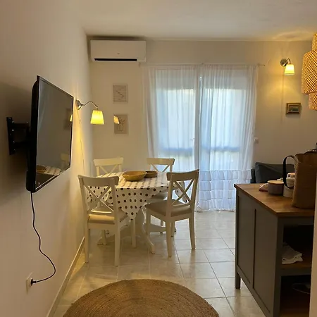 Summer Escape Apartment