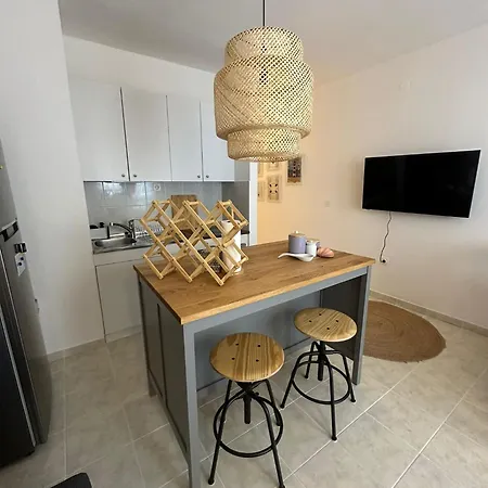 Summer Escape Apartment